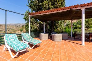 Patio alebo iná vonkajšia časť ubytovania New House in Malaga Nature