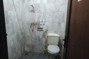 Hotel Syariah Cordovaにあるバスルーム