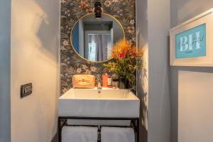 Foto Roomas asuva majutusasutuse Bloom Hotel Rome galeriist