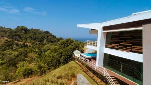 Gallery image of Luxury Villa Los Pajaros Private Pool & Oceanview in Playa Hermosa