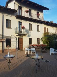 Budova, kde se farma nachází