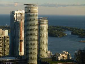 Foto da galeria de Magnificient View next CN Tower/Rogers/Union/MTCC em Toronto
