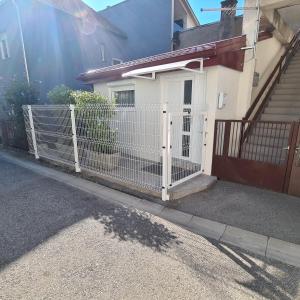 Budynek, w którym mieści się apartament