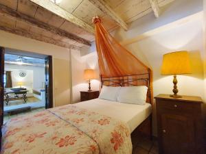 Tempat tidur dalam kamar di Orea Ellas Kos - Deluxe Residences