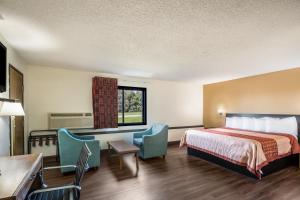 Gallery image of Americas Best Value Inn & Suites Harrisonville in Harrisonville