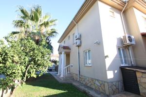 The building in which A villát is located