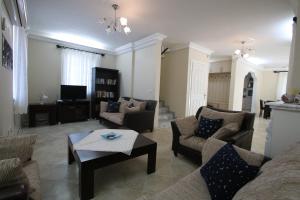A seating area at Villa Etki