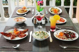 Comida en el hotel o alrededores