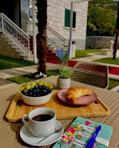 Φαγητό σε αυτό το ξενοδοχείο ή κάπου εκεί κοντά