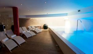 Gallery image of Hôtel Montaigne & Spa in Cannes