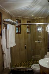 Vonios kambarys apgyvendinimo įstaigoje Kigambira Safari Lodge