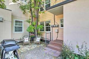 Foto da galeria de Mid-Century Bozeman Townhome about 1 Mi to Dtwn! em Bozeman