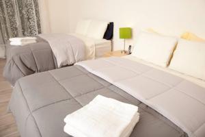 En eller flere senge i et værelse på Beautiful Ocean views at Quinta la Mexicana! 8 ppl