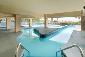 Palette Resort Myrtle Beach内部或周边的泳池