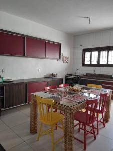 Kjøkken eller kjøkkenkrok på Casa de Praia