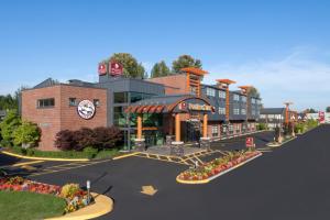 Gallery image of Poco Inn and Suites Hotel and Conference Center in Port Coquitlam