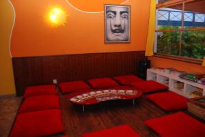 Posezení v ubytování Sunflower Beach Backpacker Hostel & Bar