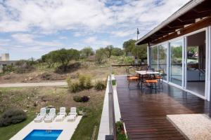 Πισίνα στο ή κοντά στο Casa Soñada reserva natural piletas & vistas Carlos Paz