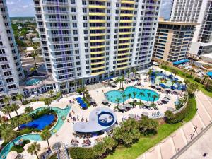 Imagen de la galería de 4th Floor 3 BR Resort Condo Direct Oceanfront Wyndham Ocean Walk Resort Daytona Beach 411, en Daytona Beach