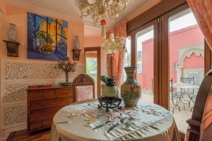 Fotografie z fotogalerie ubytování Historic apartment in Santa Cruz v destinaci Seville
