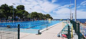 Bazén v ubytování Palmarin nebo v jeho okolí