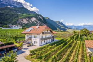 Gallery image of Haus Stolz in Appiano sulla Strada del Vino