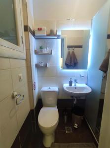 Ванная комната в Gioiello di Corfu apartment