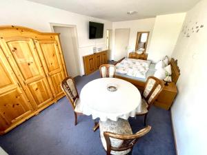 Postel nebo postele na pokoji v ubytování Hotel Charlott