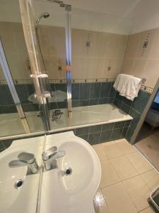 Ванна кімната в Residence Chatillon