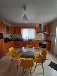 Kuchyň nebo kuchyňský kout v ubytování Norverde - Açores