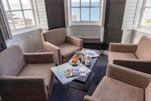 The Portpatrick Hotel by Compass Hospitality的休息区