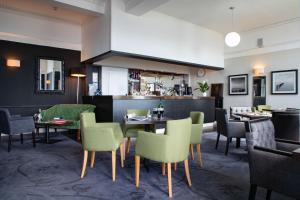 The Portpatrick Hotel by Compass Hospitality的休息区