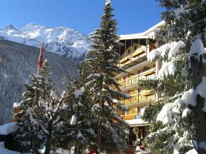 Hotel Primavera during the winter