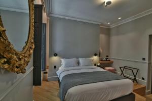 Postel nebo postele na pokoji v ubytování Athens Dom Hotel