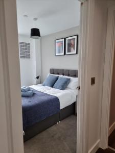 OnPoint Central Manchester 2 Bedroom Apt with Parking