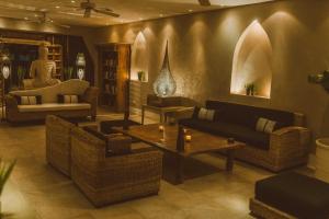 Posezení v ubytování Jashita Hotel
