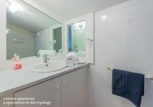 A bathroom at Borgo Solario