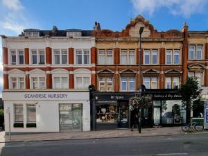Gallery image of Pass The Keys Beautiful 2 Bedroom Apartment in Wimbledon in London
