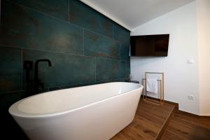 Kúpeľňa v ubytovaní Apartmani Diklo + 37 fotografií
