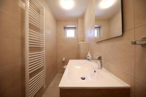 Koupelna v ubytování Apartmani Diklo