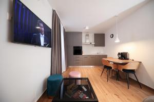 TV a/nebo společenská místnost v ubytování Apartmani Diklo