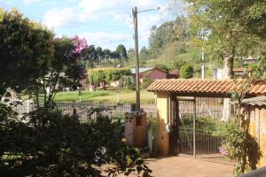 Chalé na Serra Gaúcha, em Picada Café!!外面的花园