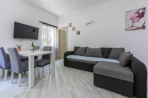 Posedenie v ubytovaní Apartment DANIJEL