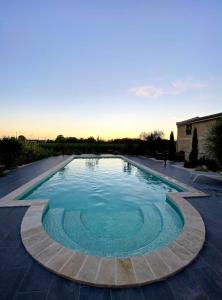 Villa De 5 Chambres A Saint Louis De Montferrand Avec Piscine Privee Jardin Clos Et Wifi Saint Louis De Montferrand Tarifs 21