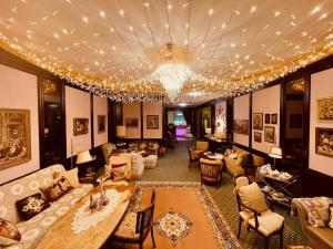 Posezení v ubytování Tante ALMA's Mannheimer Hotel