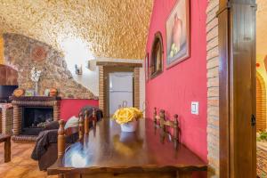 A seating area at Cazorla Casas Cueva