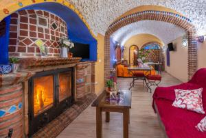 A seating area at Cazorla Casas Cueva
