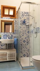 A bathroom at La Palma Még 37 kép