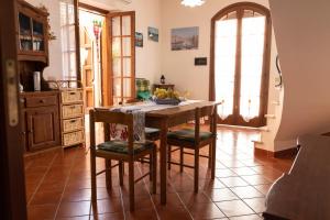A kitchen or kitchenette at La Palma