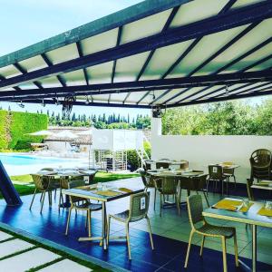 Πισίνα στο ή κοντά στο Agriturismo La Torretta da Valentina